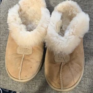 Ugg slippers size 8